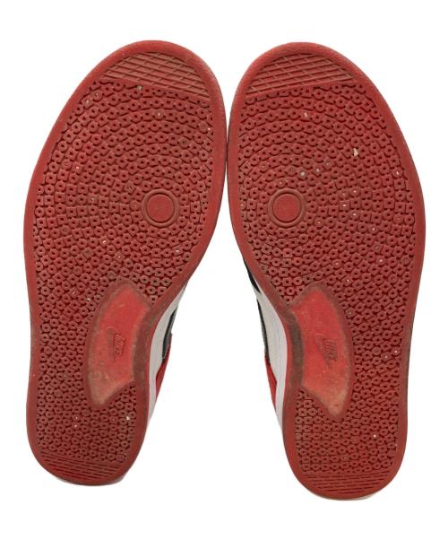 NIKE SB（ナイキエスビー）NIKE SB (ナイキエスビー) ローカットスニーカー ホワイト サイズ:26.5の古着・服飾アイテム