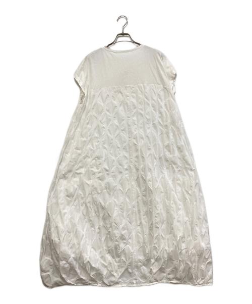 BEARDSLEY（ビアズリー）BEARDSLEY (ビアズリー) コットン ドットリップルワンピース ホワイト サイズ:Sの古着・服飾アイテム