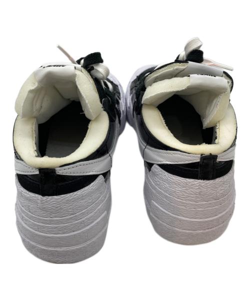 NIKE（ナイキ）NIKE (ナイキ) sacai (サカイ) BLAZER LOW ホワイト×ブラック サイズ:27.5の古着・服飾アイテム