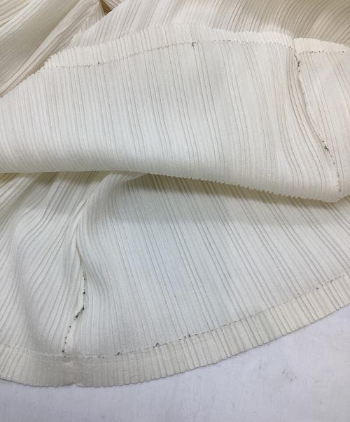 PLEATS PLEASE（プリーツプリーズ）PLEATS PLEASE (プリーツプリーズ) ハイネックプリーツカットソー アイボリー サイズ:3の古着・服飾アイテム