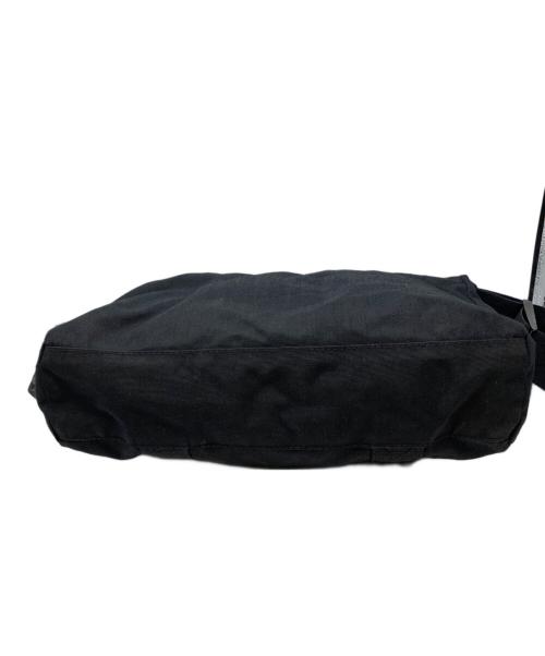 BOTTEGA VENETA（ボッテガベネタ）BOTTEGA VENETA (ボッテガベネタ) 90s archive messenger bag ブラックの古着・服飾アイテム