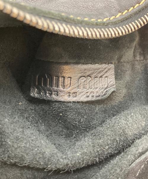 MIU MIU（ミュウミュウ）MIU MIU (ミュウミュウ) アーカイブショルダーバッグ ブラックの古着・服飾アイテム