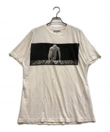 EMPORIO ARMANI（エンポリオアルマーニ）の古着「NormanWatson　Tシャツ」｜ホワイト