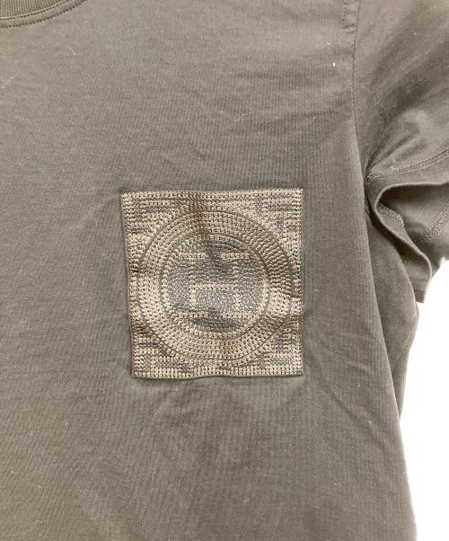 HERMES（エルメス）HERMES (エルメス) 24SS　H刺繍ポケット 半袖Tシャツ ブラック サイズ:42の古着・服飾アイテム