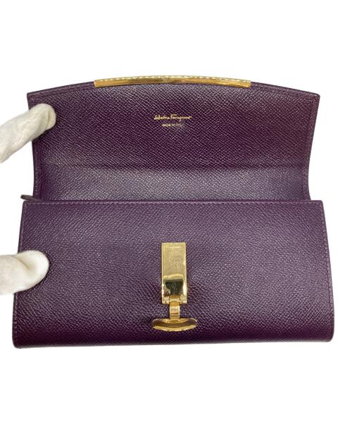 Salvatore Ferragamo（サルヴァトーレ フェラガモ）Salvatore Ferragamo (サルヴァトーレ フェラガモ) ガンチーニ長財布 パープル サイズ:表記なしの古着・服飾アイテム
