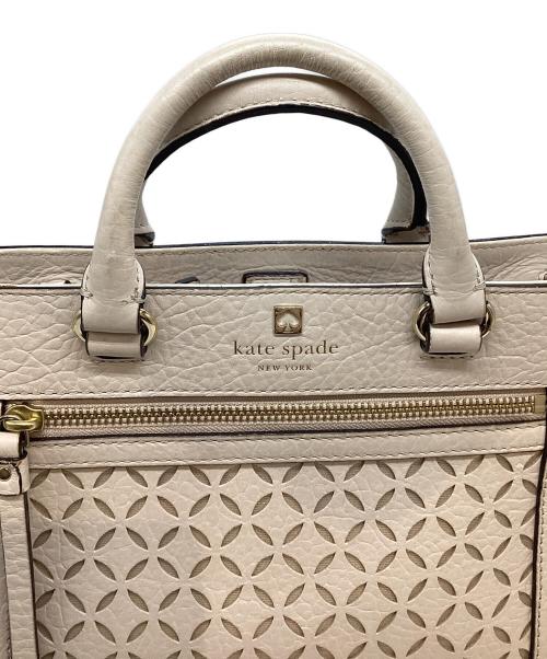 Kate Spade（ケイトスペード）Kate Spade (ケイトスペード) ロミーペリレーンショルダーバッグ ベージュの古着・服飾アイテム