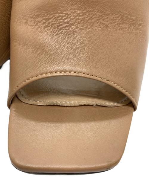 2.718（ニーテンナナイチハチ）2.718 (ニーテンナナイチハチ) フレンチヒールミュール ベージュ サイズ:SIZE 36の古着・服飾アイテム