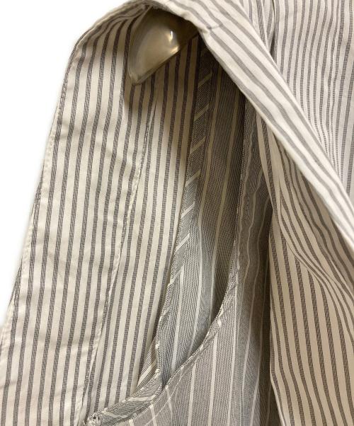 UN3D.（アンスリード）UN3D. (アンスリード) レイヤードノースリーブシャツ ホワイト×グレー サイズ:SIZE Freeの古着・服飾アイテム