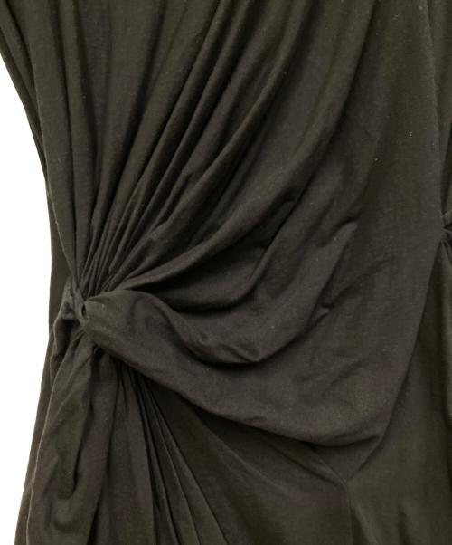 MM6 Maison Margiela（エムエムシックスメゾンマルジェラ）MM6 Maison Margiela (エムエムシックスメゾンマルジェラ) ASYMMETRY SLEEVE BACK DRAPE TEE ブラック サイズ:Mの古着・服飾アイテム