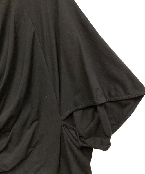 MM6 Maison Margiela（エムエムシックスメゾンマルジェラ）MM6 Maison Margiela (エムエムシックスメゾンマルジェラ) ASYMMETRY SLEEVE BACK DRAPE TEE ブラック サイズ:Mの古着・服飾アイテム