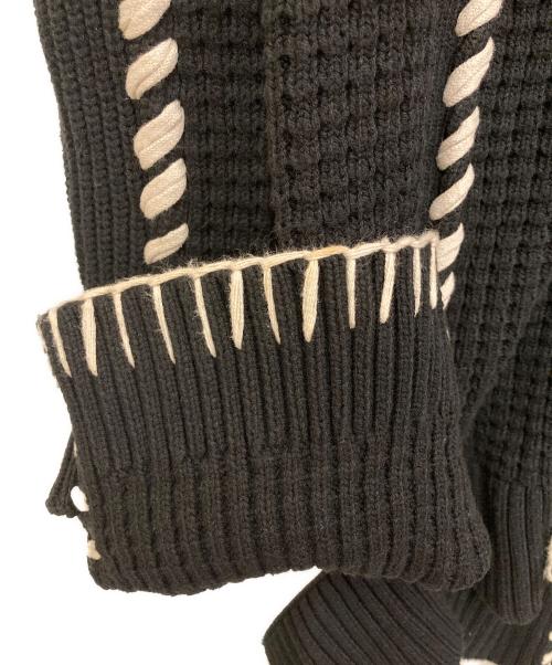 MAISON SPECIAL（メゾンスペシャル）MAISON SPECIAL (メゾンスペシャル) 鬼ワッフルクレイジーパッチワークエンブロイダリーVネックニットカーディガン ブラック サイズ:SIZE 1の古着・服飾アイテム