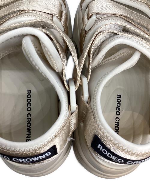 RODEO CROWNS（ロデオクラウン）RODEO CROWNS (ロデオクラウン) ボリュームソール テープサンダル ベージュ サイズ:SIZE Lの古着・服飾アイテム