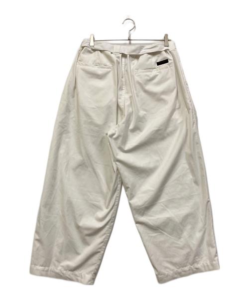 TIGHTBOOTH PRODUCTION（タイトブースプロダクション）TIGHTBOOTH PRODUCTION (タイトブースプロダクション) バギースラックス ホワイト サイズ:SIZE XLの古着・服飾アイテム