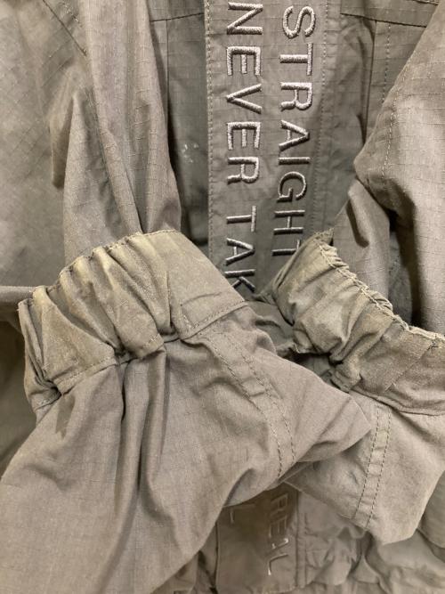 TIGHTBOOTH PRODUCTION（タイトブースプロダクション）TIGHTBOOTH PRODUCTION (タイトブースプロダクション) RIPSTOP TACTICAL JACKET グレー サイズ:SIZE Lの古着・服飾アイテム