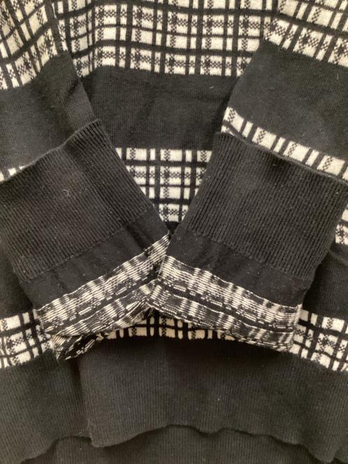 PEARLY GATES（パーリーゲイツ）PEARLY GATES (パーリーゲイツ) タートルネックカットソー ブラック×ホワイト サイズ:SIZE 4の古着・服飾アイテム