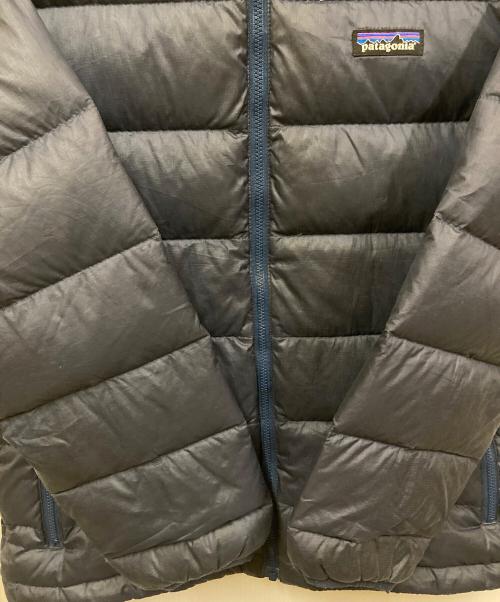 Patagonia（パタゴニア）Patagonia (パタゴニア) Boys' Hi-Loft Down Sweater Hoody ネイビー サイズ:Mの古着・服飾アイテム