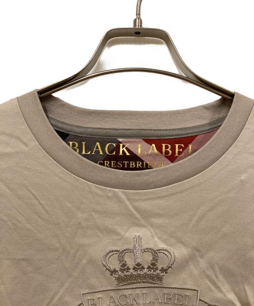 BLACK LABEL CRESTBRIDGE（ブラックレーベル クレストブリッジ）BLACK LABEL CRESTBRIDGE (ブラックレーベル クレストブリッジ) 8thアニバーサリーエンブロイダリーTシャツ ベージュ サイズ:LL 未使用品の古着・服飾アイテム