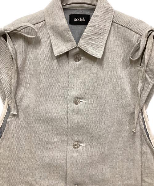 soduk（スドーク）soduk (スドーク) ribbon denim vest グレー サイズ:SIZE Freeの古着・服飾アイテム