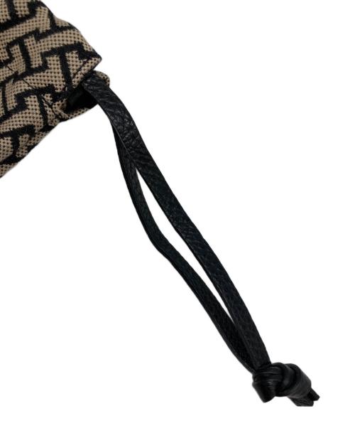 IACUCCI（イアクッチ）IACUCCI (イアクッチ) モノグランマ ポーチ ベージュ サイズ:表記なしの古着・服飾アイテム