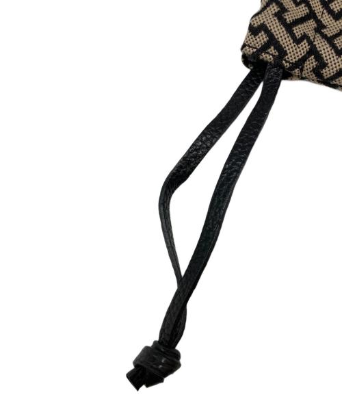 IACUCCI（イアクッチ）IACUCCI (イアクッチ) モノグランマ ポーチ ベージュ サイズ:表記なしの古着・服飾アイテム