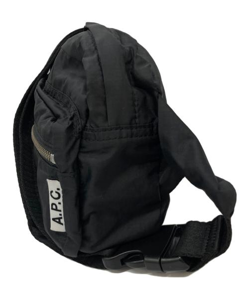 A.P.C.（アーペーセー）A.P.C. (アーペーセー) Ultralight Waist Bag ブラックの古着・服飾アイテム
