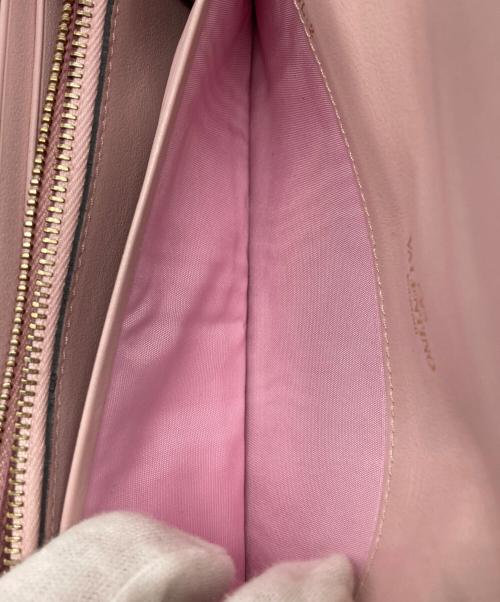 VALENTINO（ヴァレンティノ）VALENTINO (ヴァレンティノ) ガラヴァーニ ロックスタッズ ピンクの古着・服飾アイテム