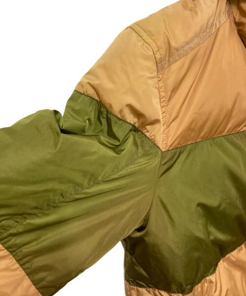 PRADA（プラダ）PRADA (プラダ) ダウンジャケット カーキ×ベージュ サイズ:-の古着・服飾アイテム