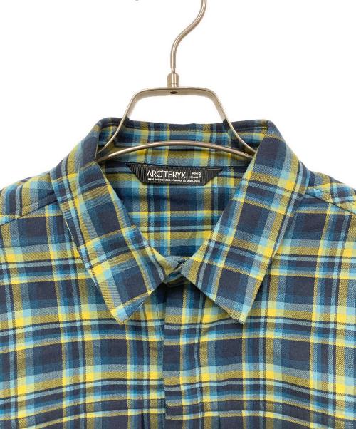 ARC'TERYX（アークテリクス）ARC'TERYX (アークテリクス) GRYSON LS SHIRT ブルー×イエロー サイズ:SIZE Sの古着・服飾アイテム