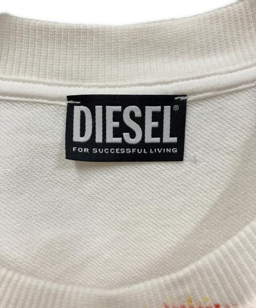 DIESEL（ディーゼル）DIESEL (ディーゼル) クルーネックスウェット ホワイト×レッド サイズ:SIZE Mの古着・服飾アイテム