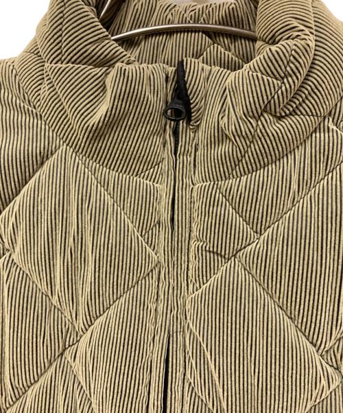 soduk（スドーク）soduk (スドーク) big pockets vest カーキ サイズ:SIZE Freeの古着・服飾アイテム