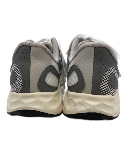 NEW BALANCE（ニューバランス）NEW BALANCE (ニューバランス) MARISTR4 ホワイト×グレー サイズ:SIZE 27.5cmの古着・服飾アイテム