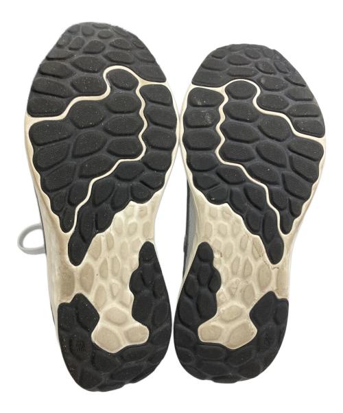 NEW BALANCE（ニューバランス）NEW BALANCE (ニューバランス) MARISTR4 ホワイト×グレー サイズ:SIZE 27.5cmの古着・服飾アイテム