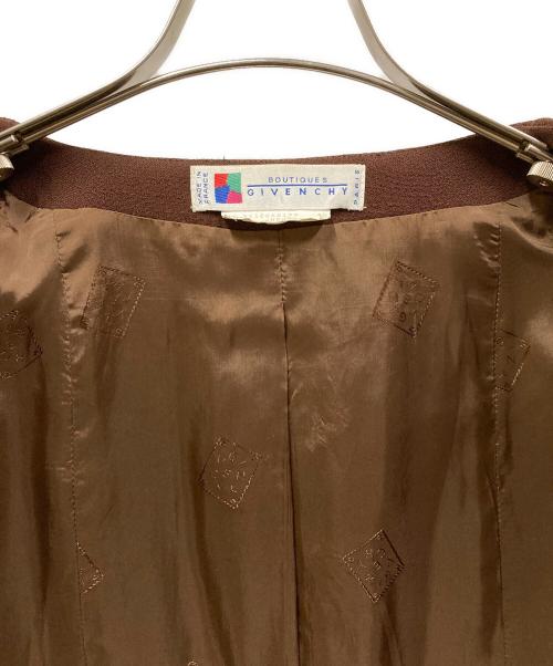GIVENCHY BOUTIQUES（ジバンシー ブティックス）GIVENCHY BOUTIQUES (ジバンシー ブティックス) ノーカラージャケット ブラウン サイズ:SIZE 40の古着・服飾アイテム