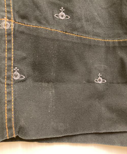 Vivienne Westwood RED LABEL（ヴィヴィアンウエストウッドレッドレーベル）Vivienne Westwood RED LABEL (ヴィヴィアンウエストウッドレッドレーベル) オーブ刺繍パターンハーフパンツ ブラック サイズ:1の古着・服飾アイテム