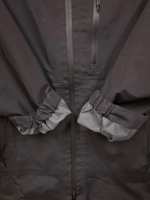 UNIQLO（ユニクロ）UNIQLO (ユニクロ) theory (セオリー) ブロックテックコート ブラック サイズ:SIZE Mの古着・服飾アイテム