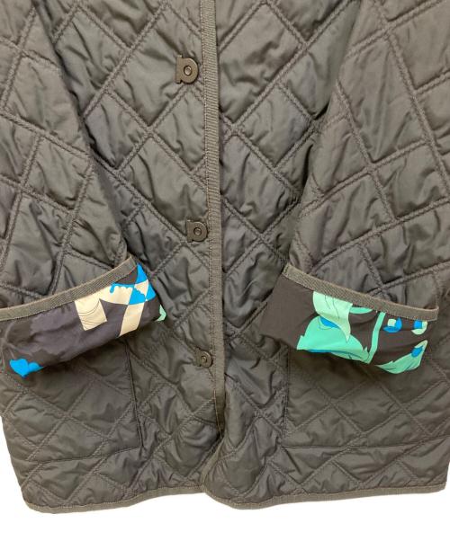 Salvatore Ferragamo（サルヴァトーレ フェラガモ）Salvatore Ferragamo (サルヴァトーレ フェラガモ) 裏地総柄キルティングコート グレー サイズ:SIZE 38の古着・服飾アイテム