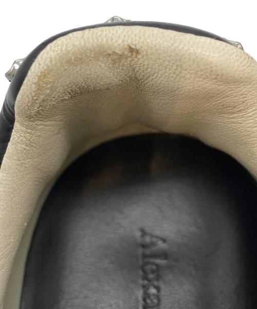 ALEXANDER McQUEEN（アレキサンダーマックイーン）ALEXANDER McQUEEN (アレキサンダーマックイーン) スタッズスニーカー ホワイト サイズ:SIZE 401/2の古着・服飾アイテム