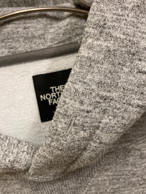 THE NORTH FACE（ザ ノース フェイス）THE NORTH FACE (ザ ノース フェイス) Square Logo Hoodie グレー サイズ:SIZE Lの古着・服飾アイテム