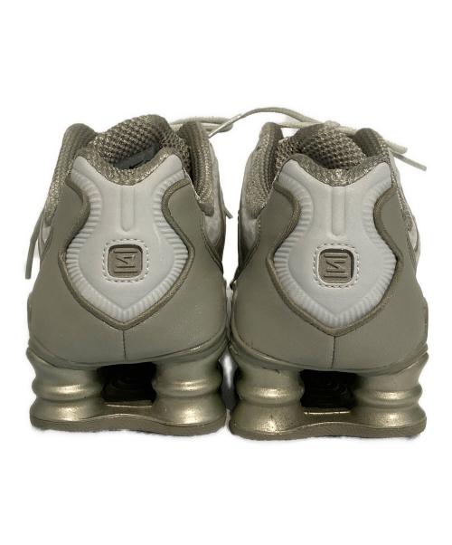 NIKE（ナイキ）NIKE (ナイキ) W SHOX TL オリーブ サイズ:SIZE 24cmの古着・服飾アイテム