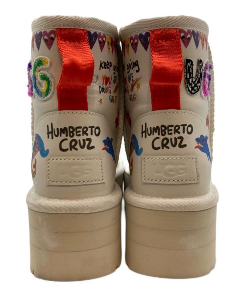 UGG（アグ）UGG (アグ) Classic Platform Pop Sketch ホワイト サイズ:SIZE 22cmの古着・服飾アイテム