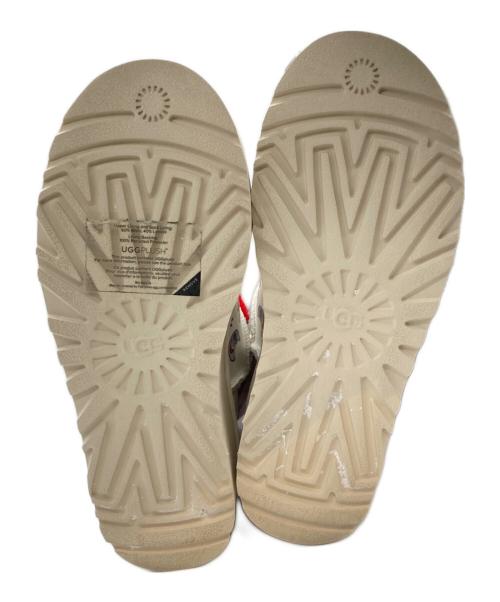 UGG（アグ）UGG (アグ) Classic Platform Pop Sketch ホワイト サイズ:SIZE 22cmの古着・服飾アイテム