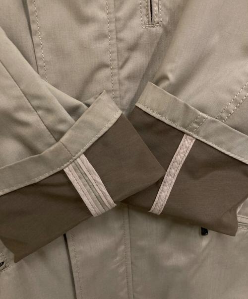 ARMANI COLLEZIONI（アルマーニ コレツィオーニ）ARMANI COLLEZIONI (アルマーニ コレツィオーニ) スタンドカラーコート ベージュ サイズ:50の古着・服飾アイテム