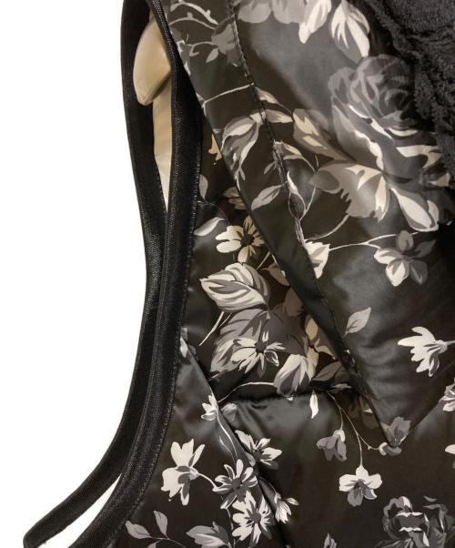 Super Beauty（スーパービューティ）Super Beauty (スーパービューティ) 花柄ダウンベスト ブラック サイズ:40の古着・服飾アイテム