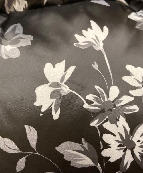 Super Beauty（スーパービューティ）Super Beauty (スーパービューティ) 花柄ダウンベスト ブラック サイズ:40の古着・服飾アイテム