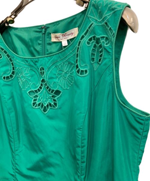 Super Beauty（スーパービューティ）Super Beauty (スーパービューティ) カットワークノースリーブワンピース グリーン サイズ:42の古着・服飾アイテム