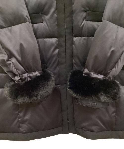 TO BE CHIC（トゥービーシック）TO BE CHIC (トゥービーシック) ファーコンビ ダウンコート ブラック サイズ:SIZE 42の古着・服飾アイテム