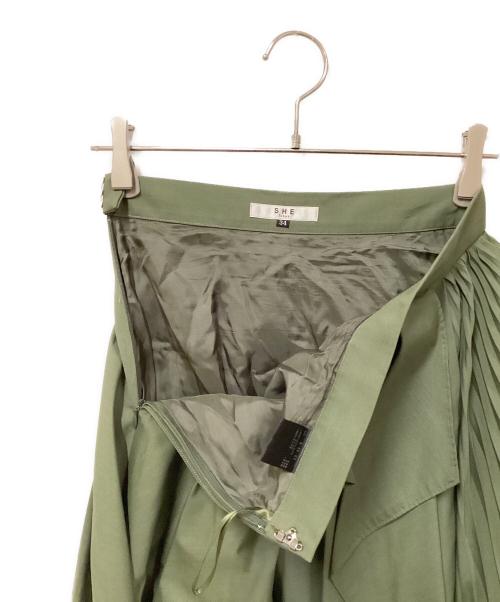 SHE TOKYO（シートーキョー）SHE Tokyo (シートーキョー) ランダムプリーツスカート オリーブ サイズ:SIZE 34の古着・服飾アイテム