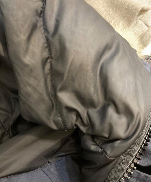 CANADA GOOSE（カナダグース）CANADA GOOSE (カナダグース) AMERICAN RAG CIE (アメリカンラグシー) 別注KINGSTON ダウンジャケット ネイビー サイズ:SIZE Sの古着・服飾アイテム