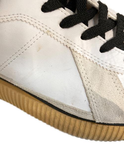 Onitsuka Tiger（オニツカタイガー）Onitsuka Tiger (オニツカタイガー) DELECITYスニーカー ホワイト サイズ:SIZE 24.5cmの古着・服飾アイテム