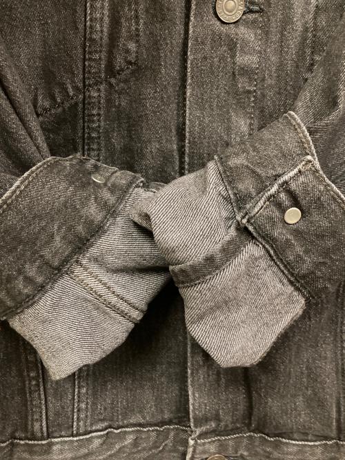 LEVI'S（リーバイス）LEVI'S (リーバイス) Relaxed Fit Trucker Jacket ブラック サイズ:SIZE Sの古着・服飾アイテム